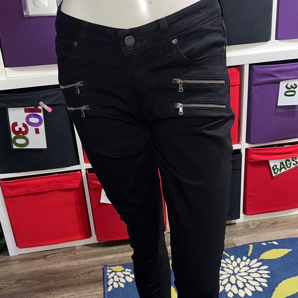 PAIGE Size 30 EDGEMONT Black Skinny Jeans with Zipper Accents